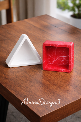 با این جا سیگاری هندسی، به فضای منزل خود زیبایی و کاربردی بودن اضافه کنید. طراحی شیک و مقاوم، ایدهآل برای دکور خانه با رنگ قرمز سفید رگه و سفید